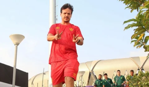 Diniz comanda último treino do Fluminense antes da final