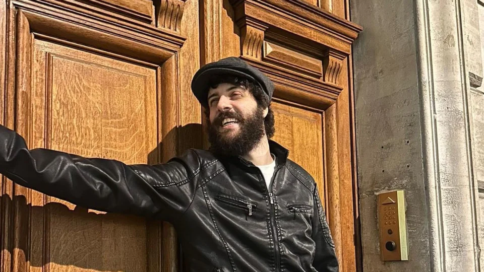 ‘Valeu, Natalina’: família de menino do vídeo processa Diogo Defante