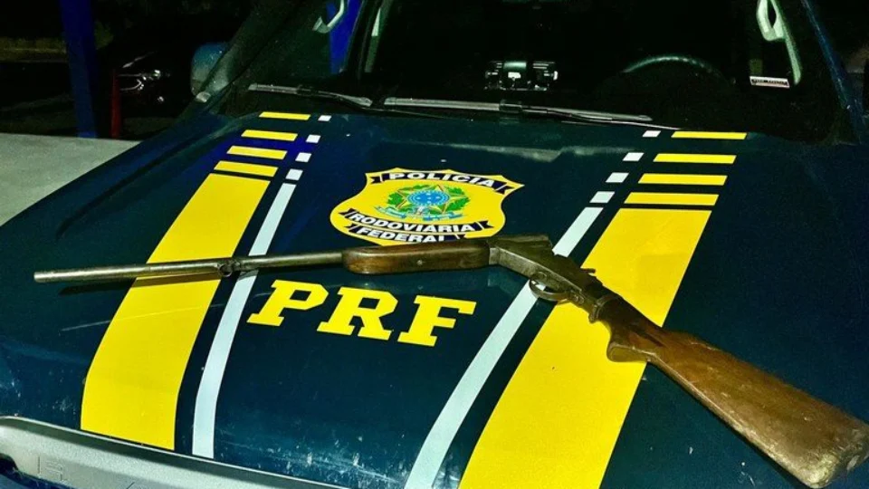 Homem é preso  por porte ilegal de arma de fogo em Roraima