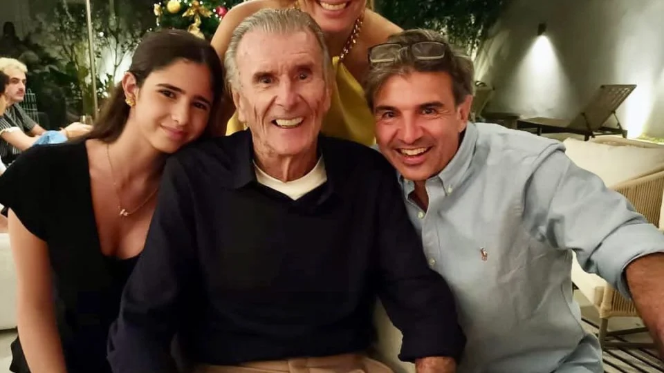 F1: ex-Piloto Wilson Fittipaldi Jr. sofre parada cardíaca após se engasgar