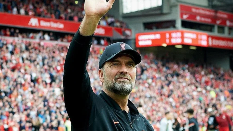 Técnico Jürgen Klopp anuncia saída do Liverpool ao final da temporada