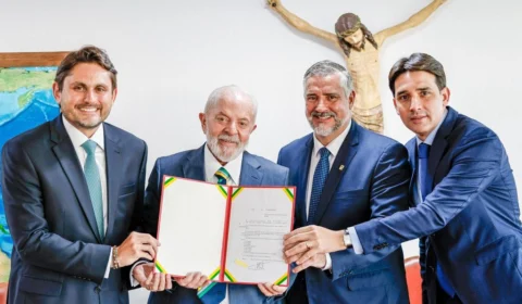 Lula sanciona lei que permite sociedade unipessoal para emissoras de rádio