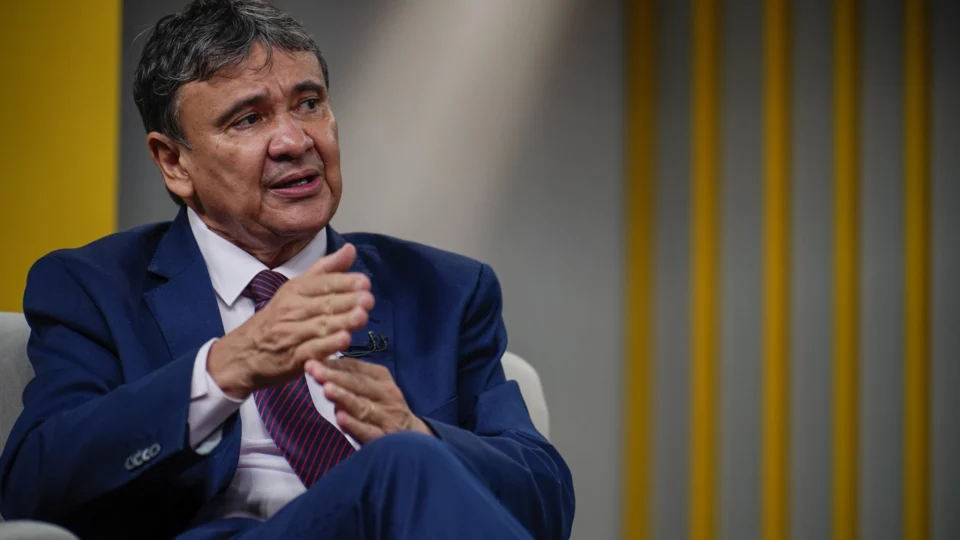 Wellington Dias fala sobre ações do MDS para atender os povos Yanomamis