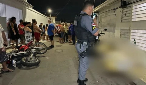 VÍDEO: homem é morto a tiros na frente dos amigos na Zona Oeste de Manaus 