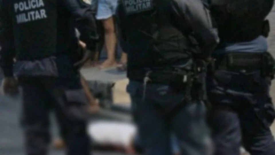 Briga em bar termina com homem morto com tiros no rosto, em Manaus 