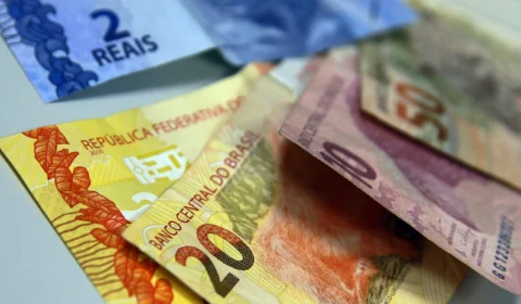 Real desvaloriza mais que o peso argentino