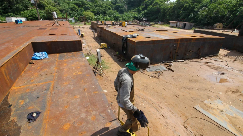 Píer turístico de Manaus, de 80 metros, deve ser entregue em 2024