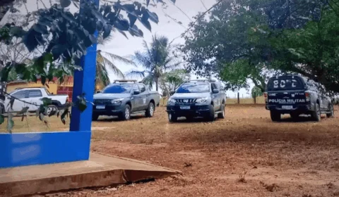 PM encontra ringue de rinha e 204 galos feridos em fazenda de ex-senador de RR