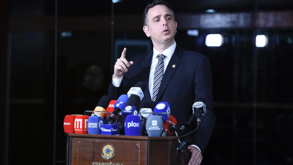 Rodrigo Pacheco diz que Valdemar ‘passa pano para o STF’