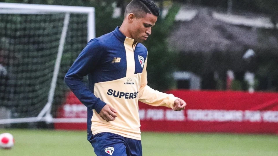 São Paulo se prepara para clássico contra Corinthians