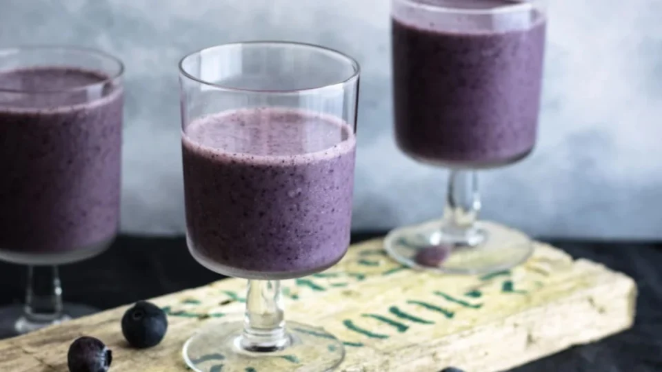 Suco de mirtilo pode reduzir açúcar no sangue? Veja resultado de estudo