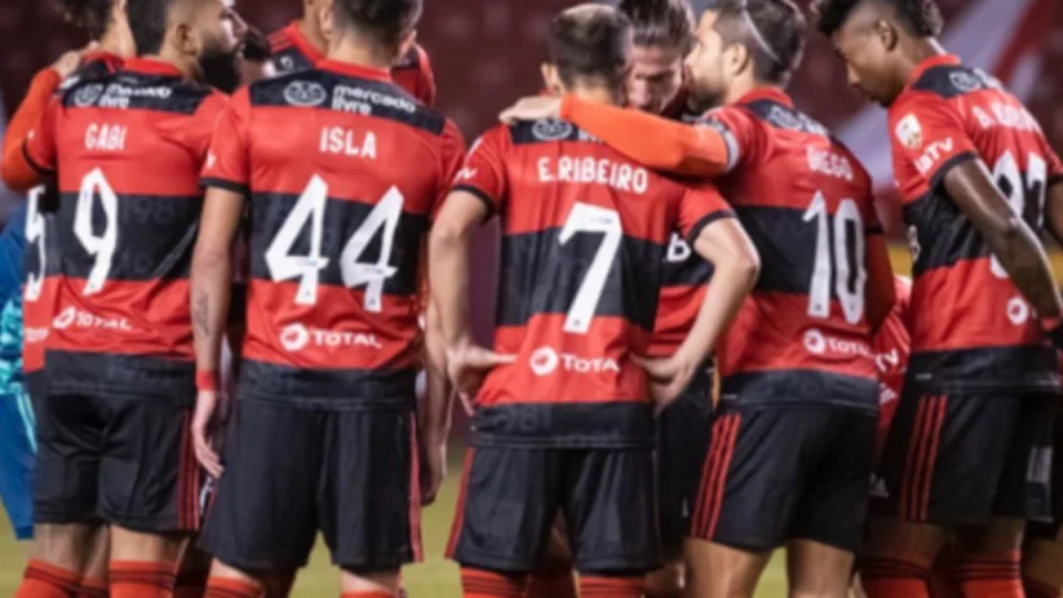 Vídeo inédito mostra Marcos Braz agredindo torcedor do Flamengo