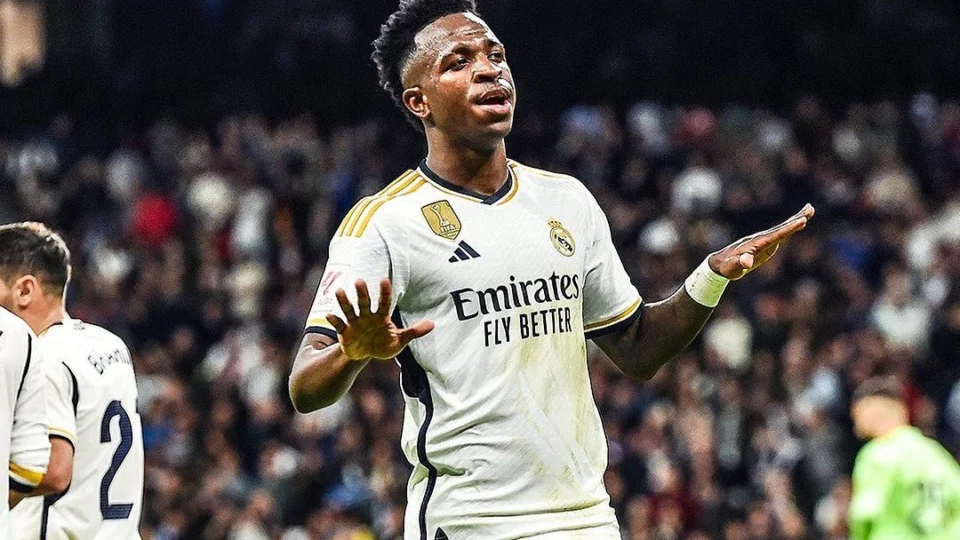 Após dois meses afastado, Vini Jr. pode retornar aos gramados