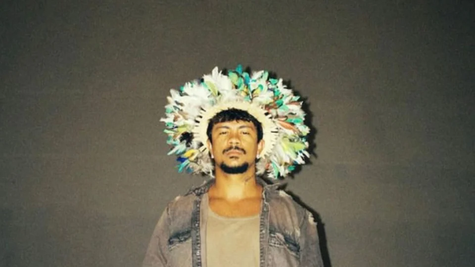 Renascer: Xamã conta processo para entrar no personagem 