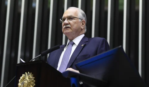 Na abertura do legislativo, Fachin defende a valorização da política