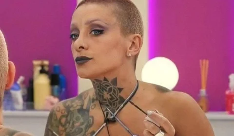 BBB da Argentina: mulher corre para atender ao ‘Big Fone’ sem calcinha