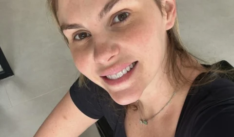 Bárbara Evans revela que não usa filtro em suas fotos nas redes sociais