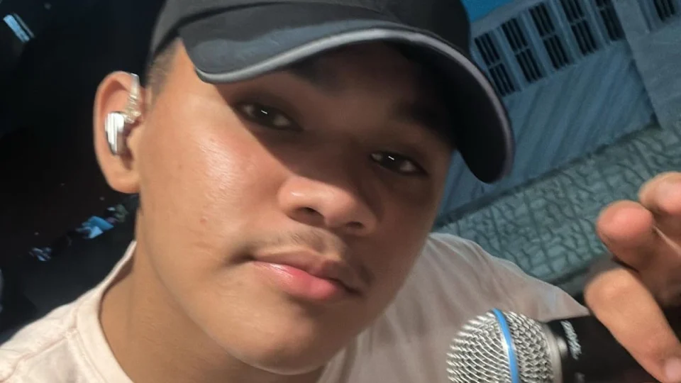 Cantor de forró é procurado por estupro de adolescente em Manaus