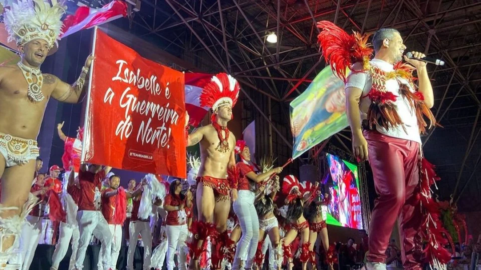 Carnaboi: Garantido faz homenagem à cunhã-poranga Isabelle em Manaus