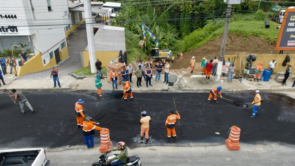Cratera em Manaus: obra na Constantino Nery é concluída