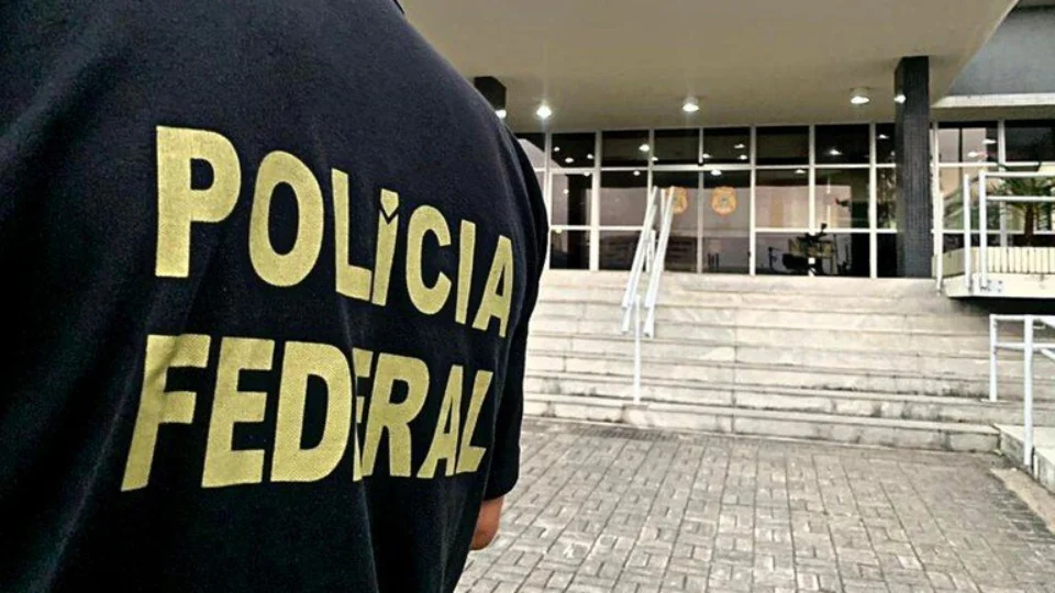Dupla é presa por contrabando de ‘frios’ sem fiscalização em RO