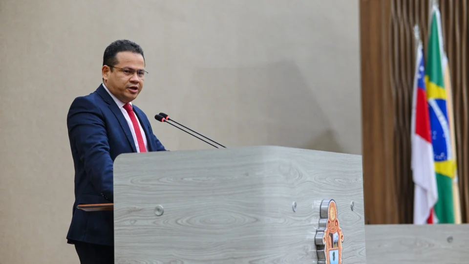 Eduardo Alfaia é o novo líder da prefeitura na CMM