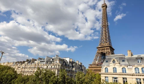 Medalhas dos Jogos Olímpicos de Paris-2024 terão pedaços da Torre Eiffel