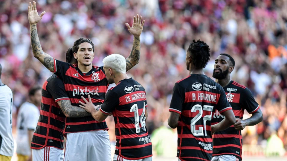 Flamengo vence o Volta Redonda e sobe para a vice-liderança