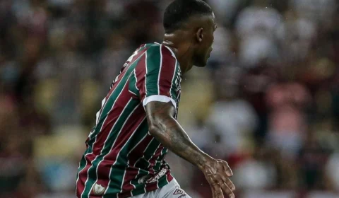 Fluminense sofre, mas vence Sampaio Corrêa no retorno ao Maracanã