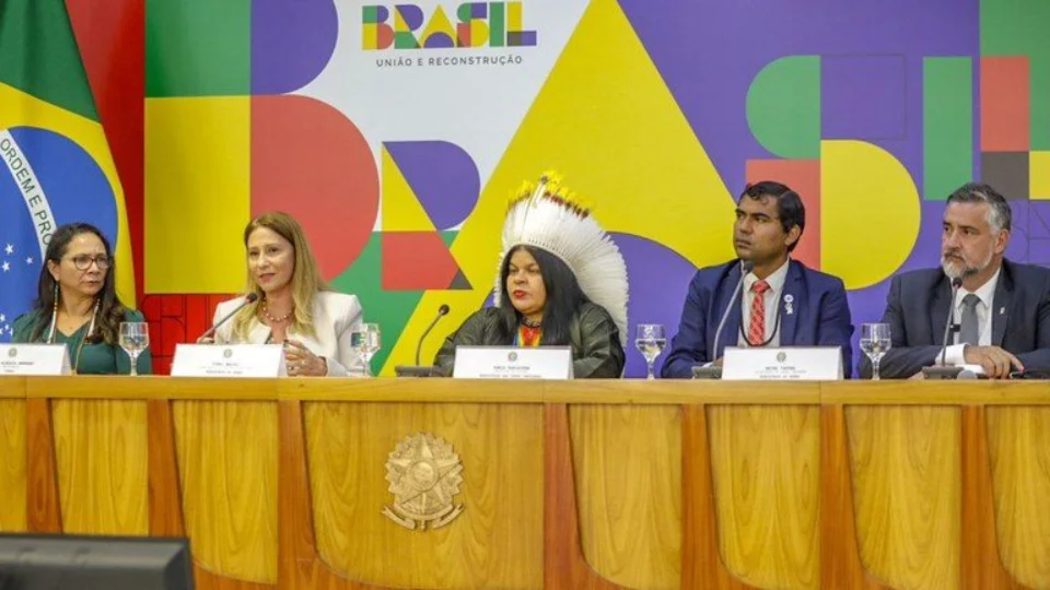 Governo anuncia investimento de R$ 1,2 bilhão no território Yanomami