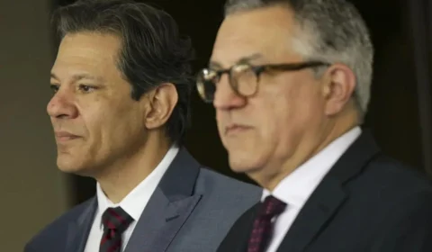 Haddad e Padilha vão se reunir nesta terça-feira (6) com líderes do Congresso