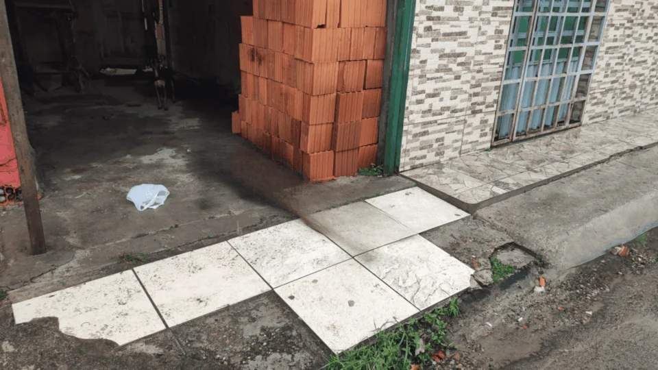 Homem morre e outro fica ferido após tortura em Manaus