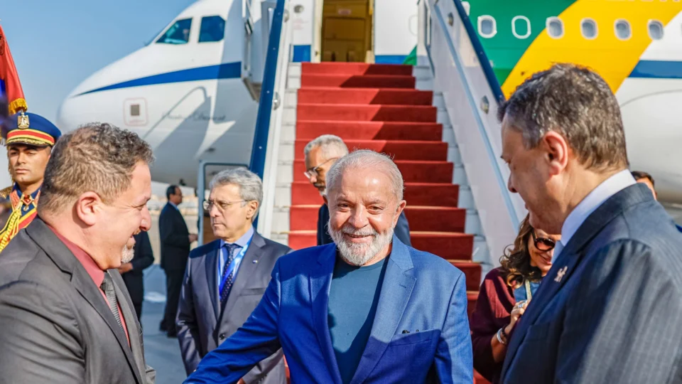 Lula visita sede da Liga dos Estados Árabes no Egito