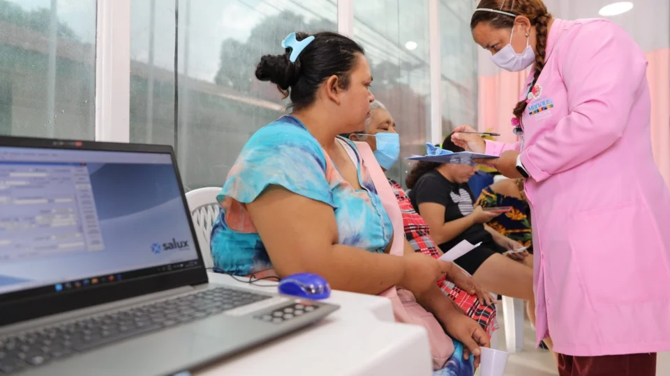 Zona Leste e Norte de Manaus recebem Unidades Móveis da Mulher nesta segunda (26)