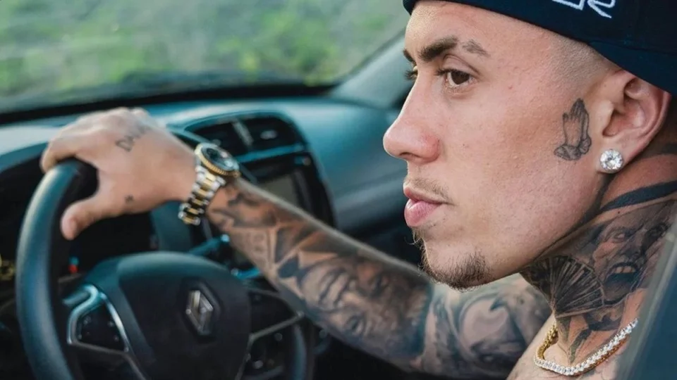 MC Daniel recupera carro de R$ 700 mil após ser roubado no Rio