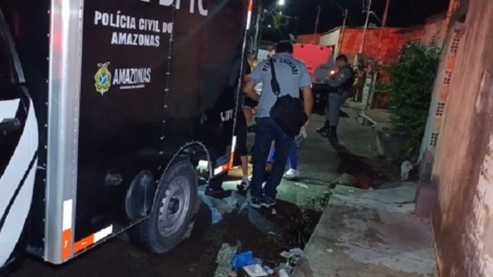 Jovem é morto a tiros após carro dar pane em ‘área vermelha’ de Manaus