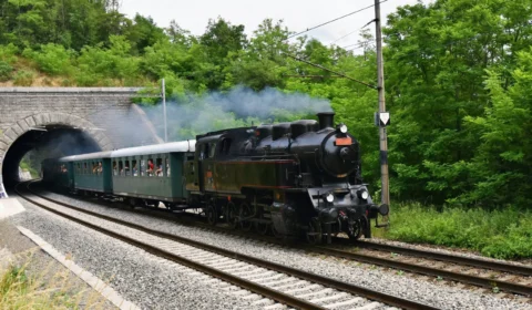 Trem desgovernado viaja quase 70 quilômetros sem maquinista na Índia