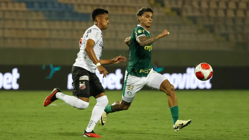 Palmeiras vence Ituano com gols de López e Rony no Paulistão