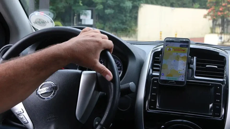 STF debate sobre vínculo trabalhista entre motoristas de aplicativos e empresas