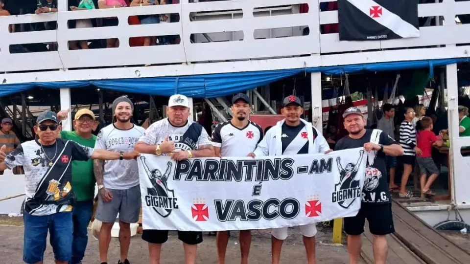 Vasco: torcedores de Parintins viajam 26h para assistir jogo em Manaus