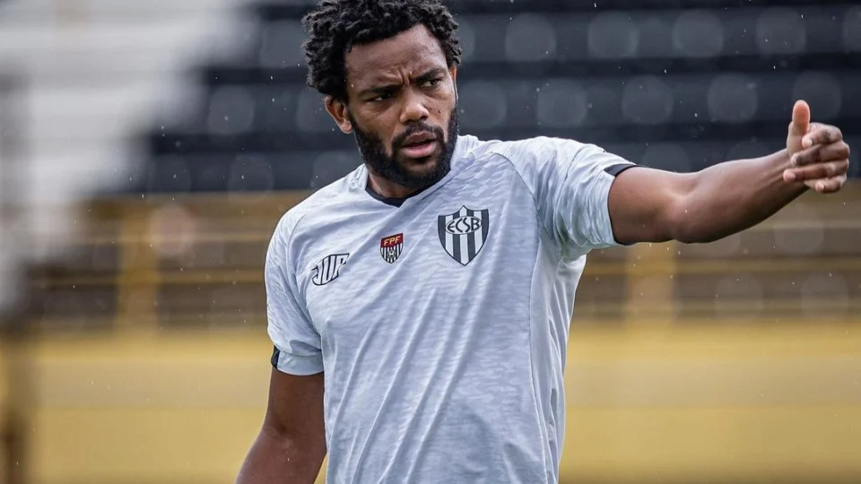 Manaus FC anuncia a chegada do zagueiro Vinicius Leandro, ex-São Bernardo-SP