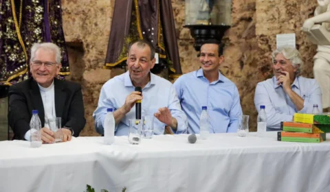 Bancada do AM garante R$ 8 milhões para reforma de igrejas históricas