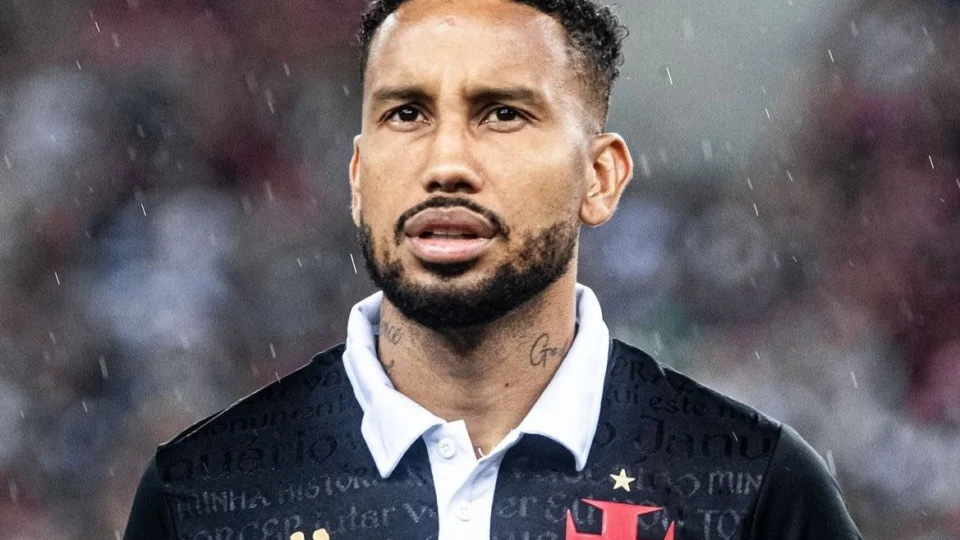 Vasco: Jair se pronuncia após lesão no joelho