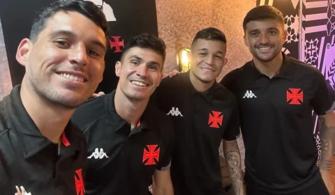 Vasco apresenta mais quatro reforços