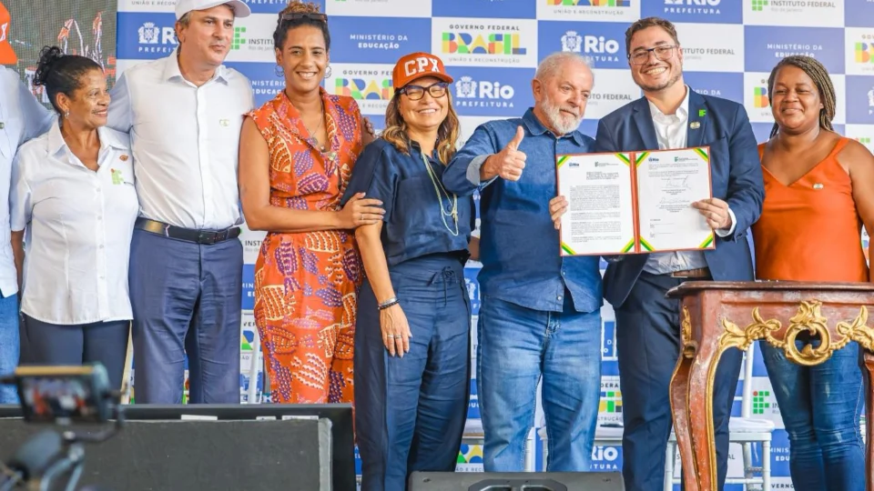Lula participa do lançamento de novo campus do IFRJ