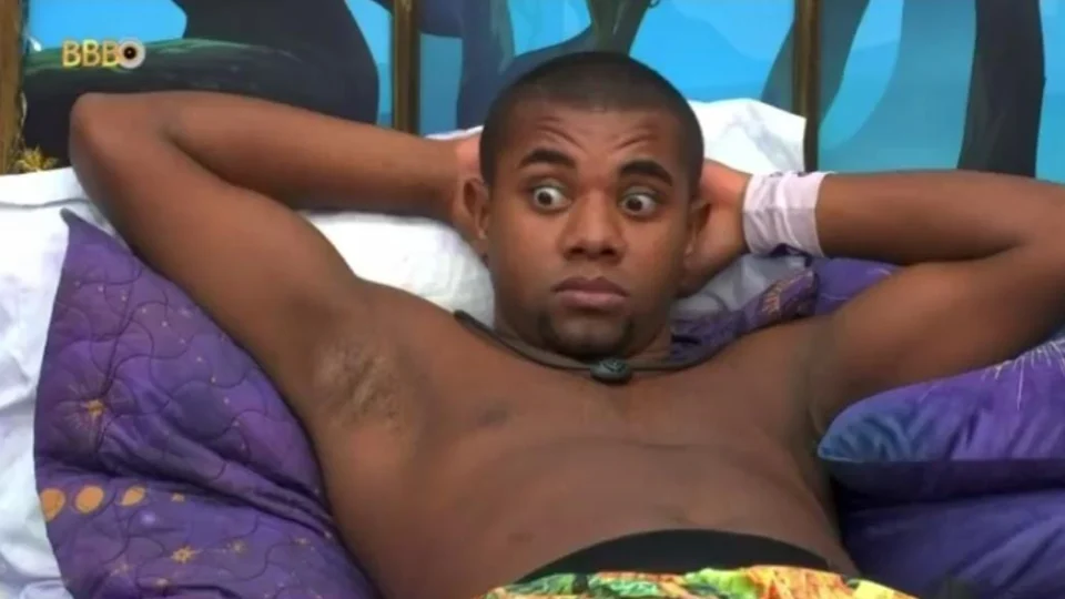 BBB 24: Boninho conversa com Davi e áudio vaza; ouça o que foi dito