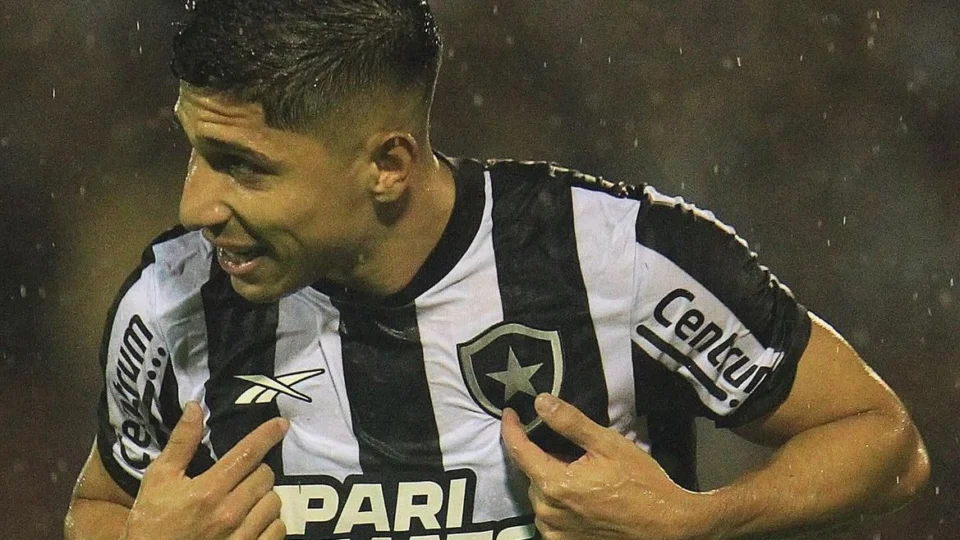 Botafogo vence o Volta Redonda e dorme no G-4