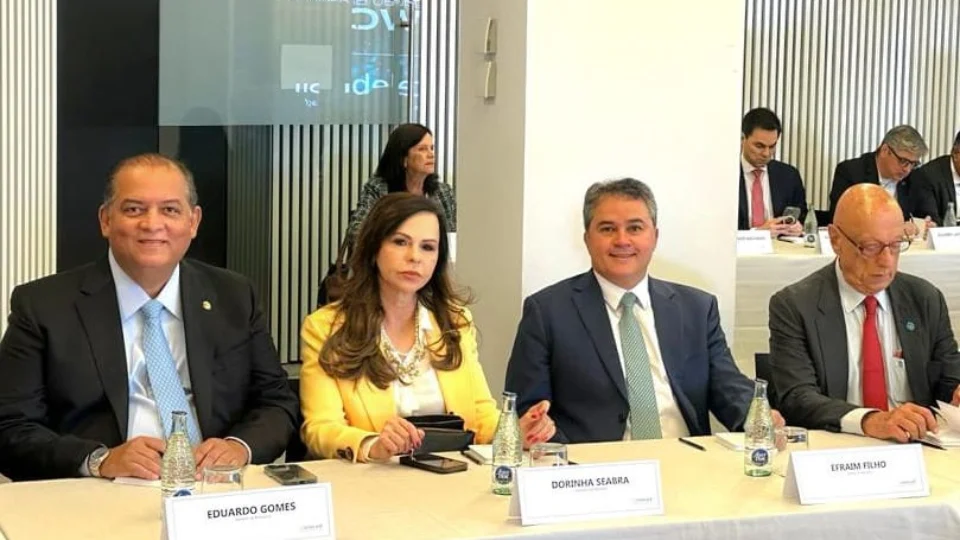 Senadora Dorinha participa de evento de conectividade na Espanha