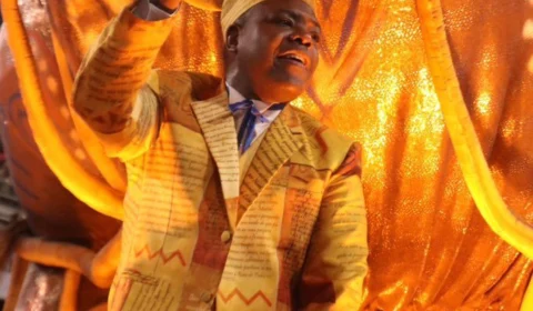 Carnaval 2024: Ministro dos Direitos Humanos desfila na Sapucaí; veja