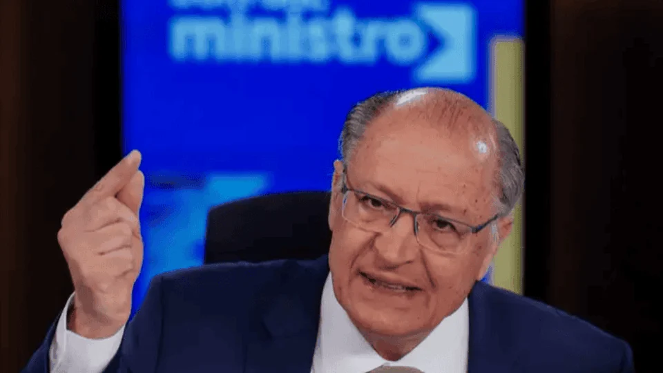 Em entrevista, Alckmin fala sobre indústria e reoneração